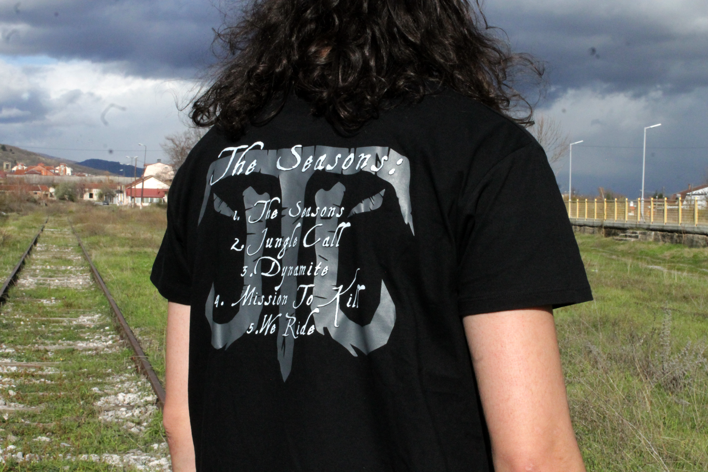 'THE SEASONS' T-Shirt